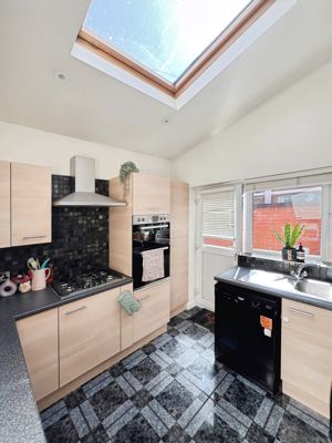 Kitchen- click for photo gallery